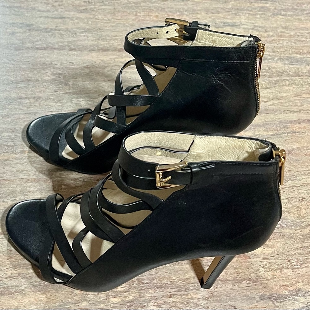 Michael Kors heeled leather sandals. - Picture 5 of 16